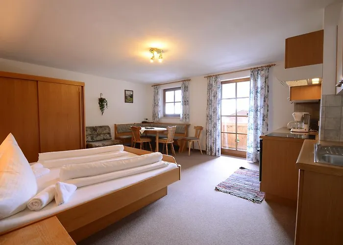 宝曼古特公寓 *